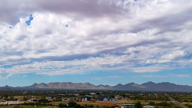 0 W Barnes Rd Lot B 1.25 Acres -- -, Maricopa, AZ 85139