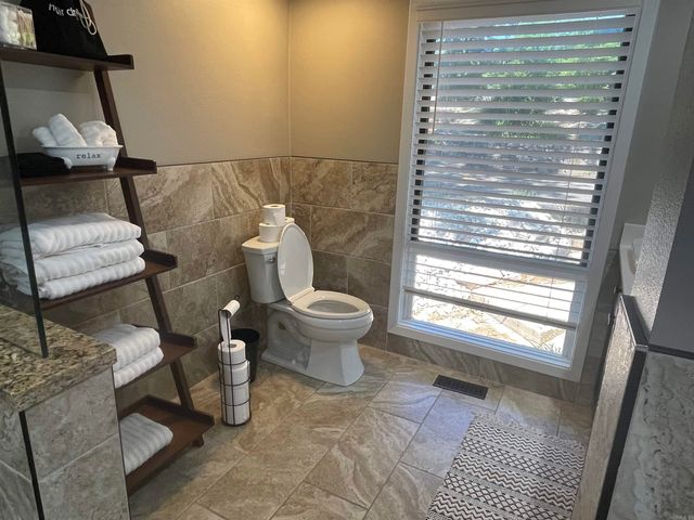 140 Knollwood Lodge Road, Hot Springs, AR 71913