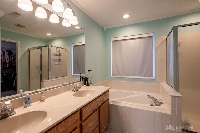 5165 Summerset Drive, Tipp City, OH 45371