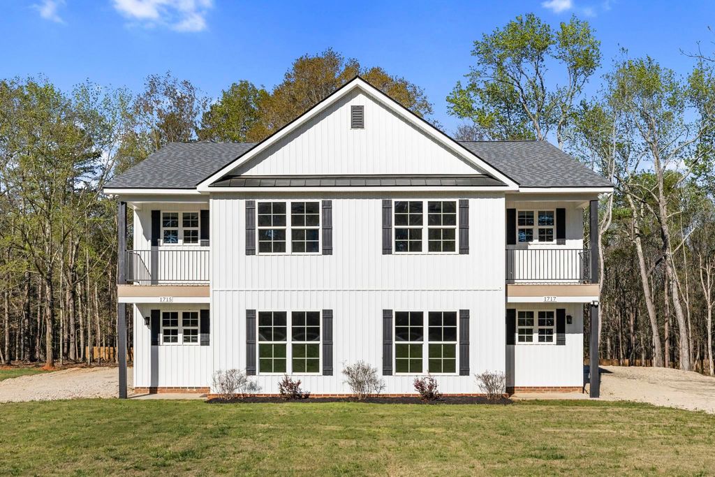1717 Edwards Road, Woodruff, SC 29388