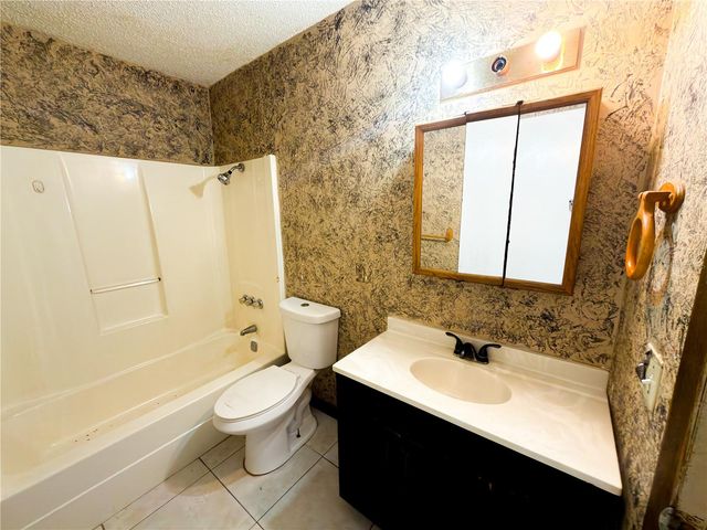 415 3RD STREET W, Zolfo Springs, FL 33890