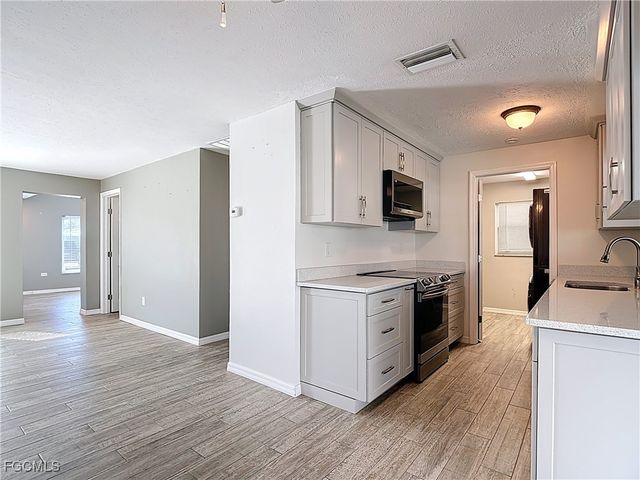 1642 Mansville TER, North Fort Myers, FL 33903