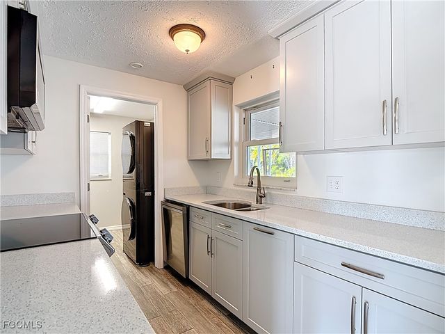 1642 Mansville TER, North Fort Myers, FL 33903