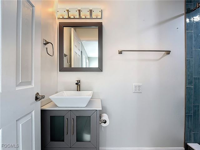 1642 Mansville TER, North Fort Myers, FL 33903