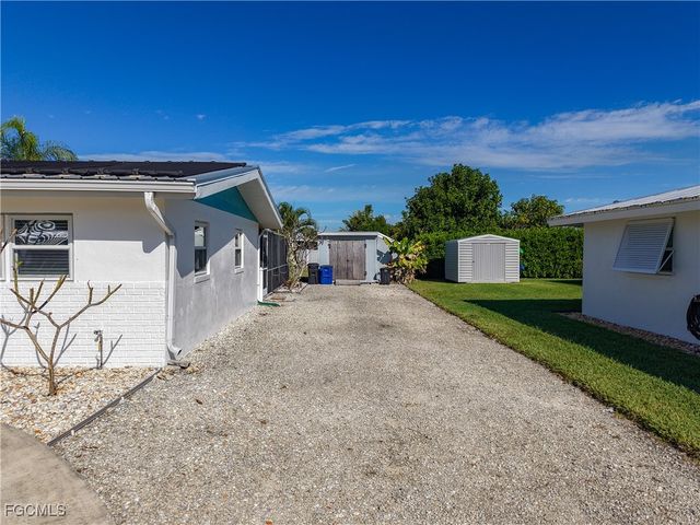 1642 Mansville TER, North Fort Myers, FL 33903