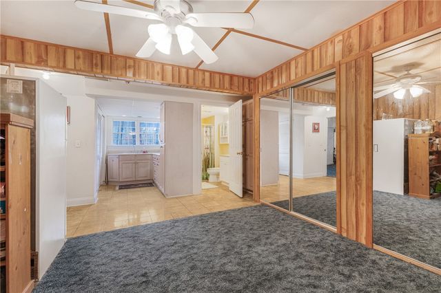 2000 Ridgeview Lane, Seneca, SC 29678