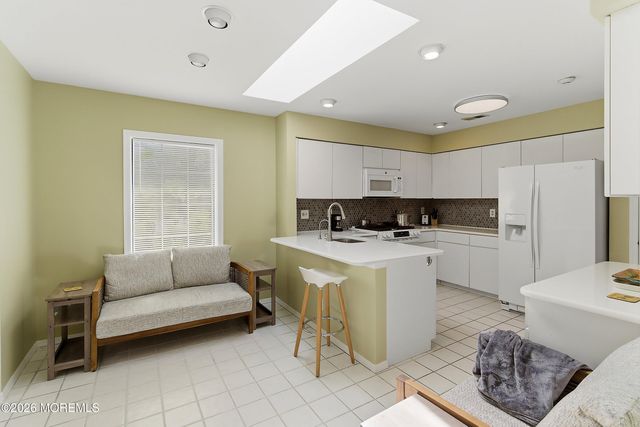 19 Ingram Drive, Monroe, NJ 08831