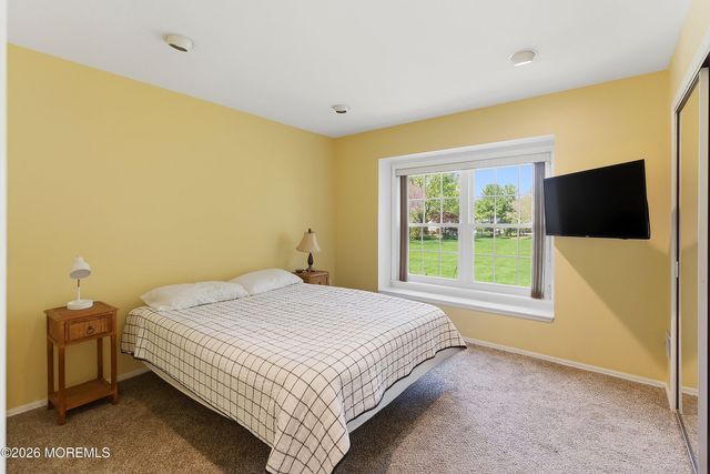 19 Ingram Drive, Monroe, NJ 08831