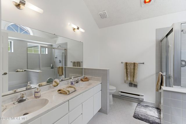 19 Ingram Drive, Monroe, NJ 08831