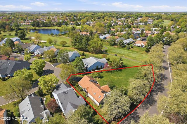 19 Ingram Drive, Monroe, NJ 08831