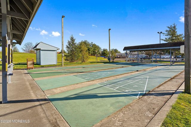 19 Ingram Drive, Monroe, NJ 08831