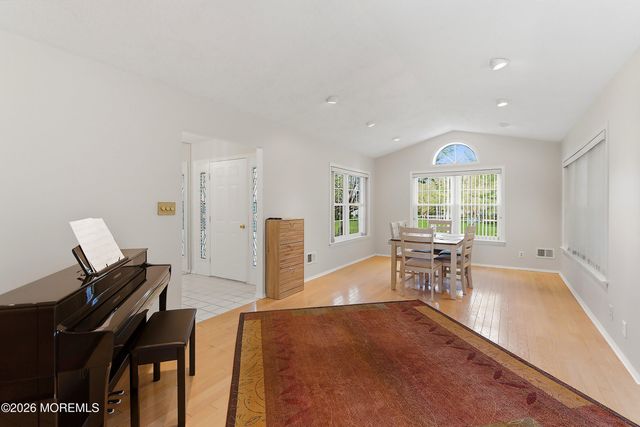 19 Ingram Drive, Monroe, NJ 08831