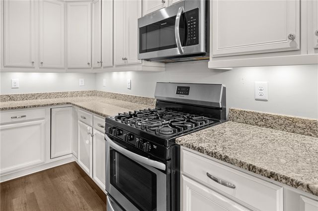 212 Meridian Way, Seneca, SC 29672