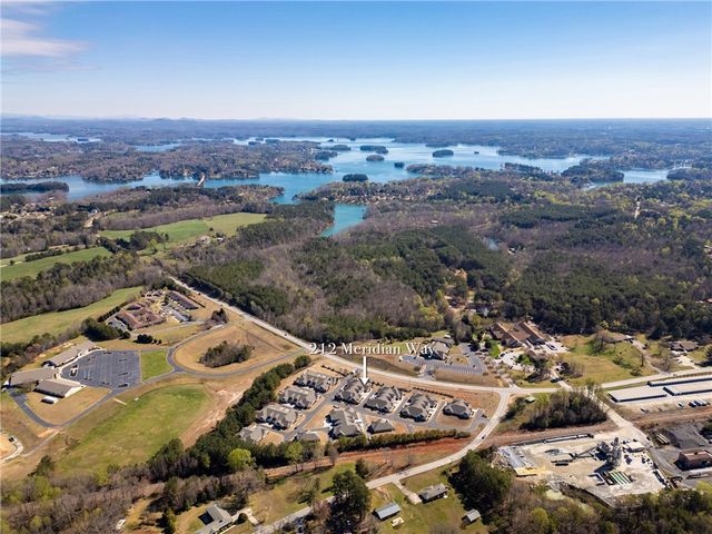 212 Meridian Way, Seneca, SC 29672
