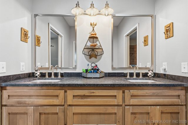 29550 S 4240 Road, Inola, OK 74036