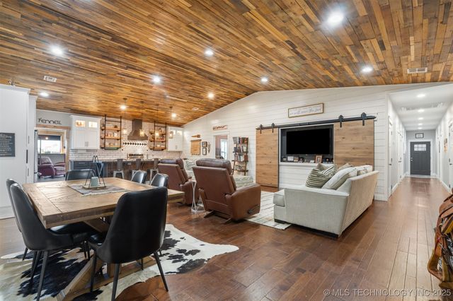 29550 S 4240 Road, Inola, OK 74036