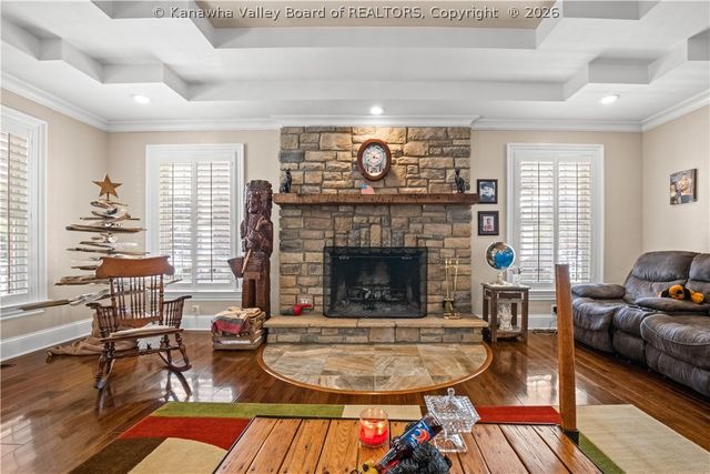 81 New Wine Lane, Charleston, WV 25312