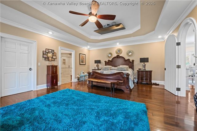 81 New Wine Lane, Charleston, WV 25312