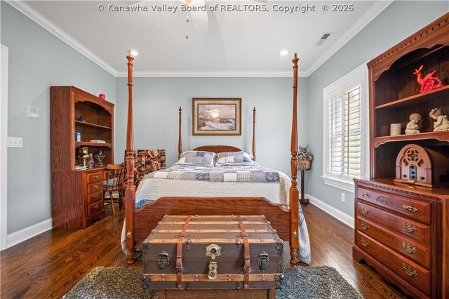 81 New Wine Lane, Charleston, WV 25312