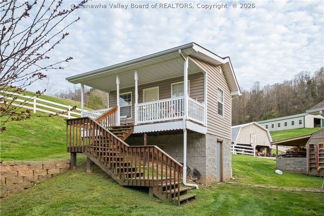 81 New Wine Lane, Charleston, WV 25312