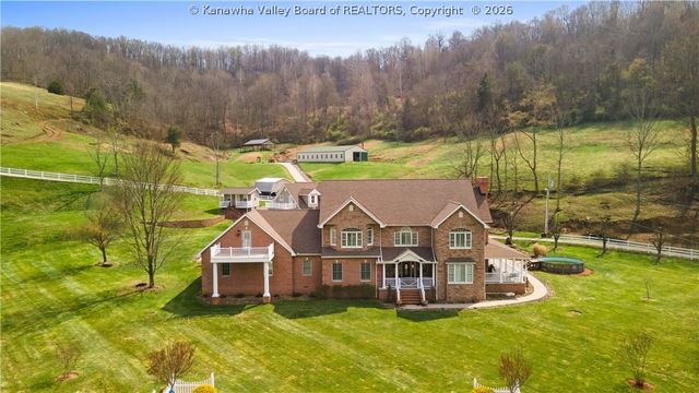 81 New Wine Lane, Charleston, WV 25312