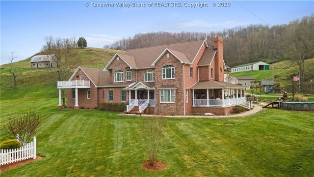 81 New Wine Lane, Charleston, WV 25312