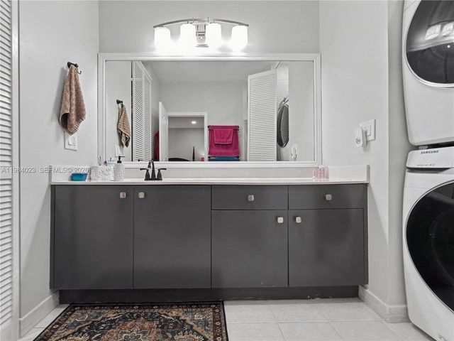 11300 SW 230th Ter, Miami, FL 33170