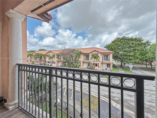 11300 SW 230th Ter, Miami, FL 33170