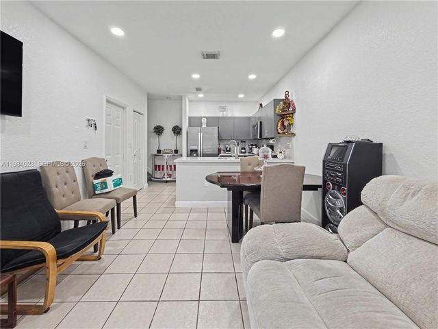 11300 SW 230th Ter, Miami, FL 33170