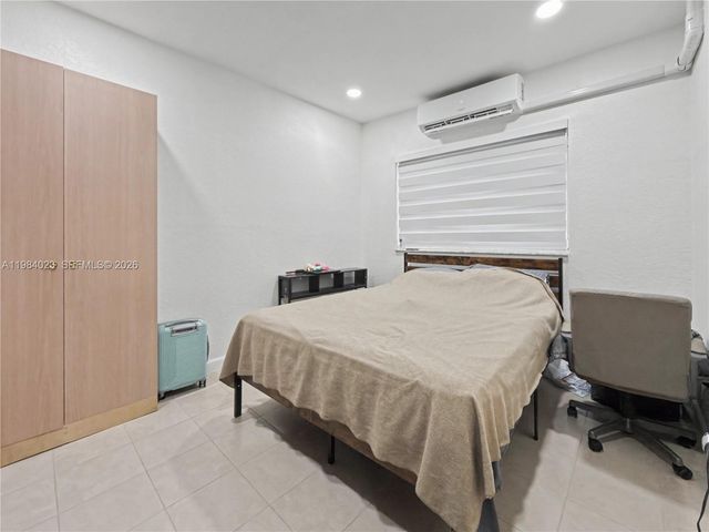 11300 SW 230th Ter, Miami, FL 33170