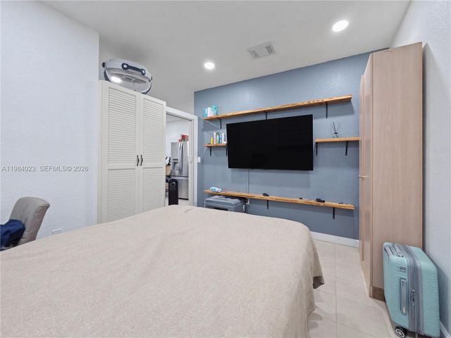 11300 SW 230th Ter, Miami, FL 33170