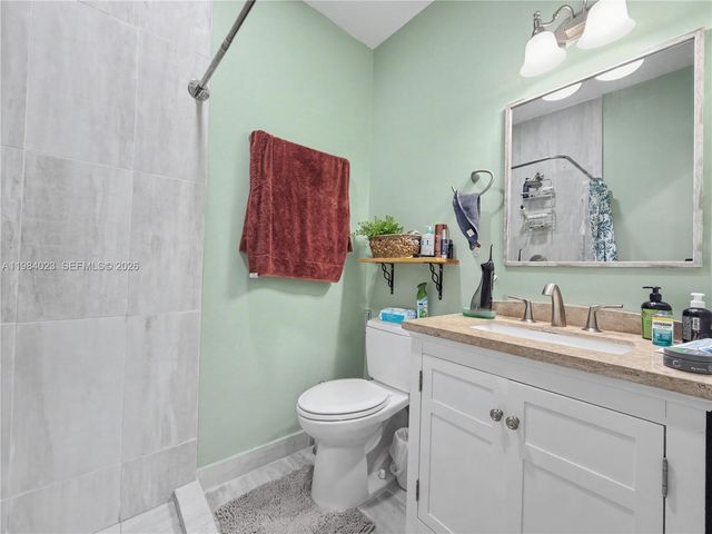 11300 SW 230th Ter, Miami, FL 33170