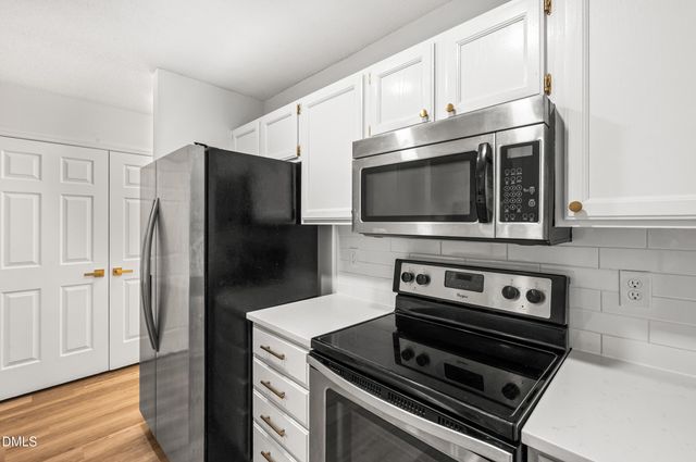 77 Forest Oaks Drive, Durham, NC 27705