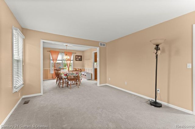 1256 Wedgewood Circle, Saline, MI 48176