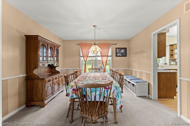 1256 Wedgewood Circle, Saline, MI 48176