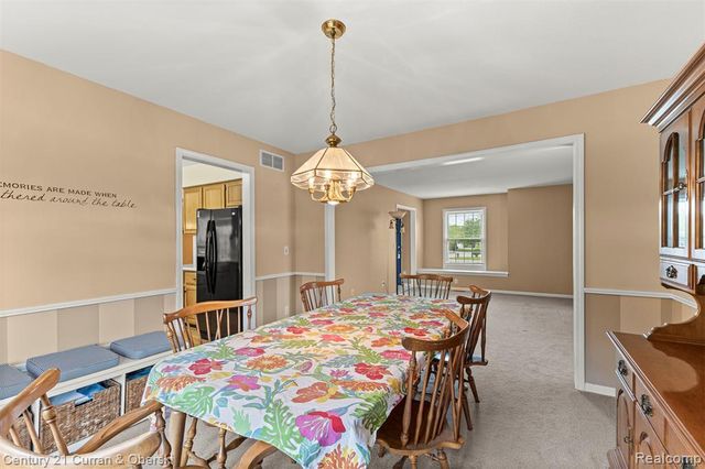 1256 Wedgewood Circle, Saline, MI 48176