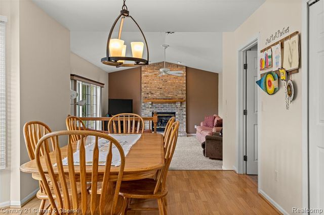 1256 Wedgewood Circle, Saline, MI 48176