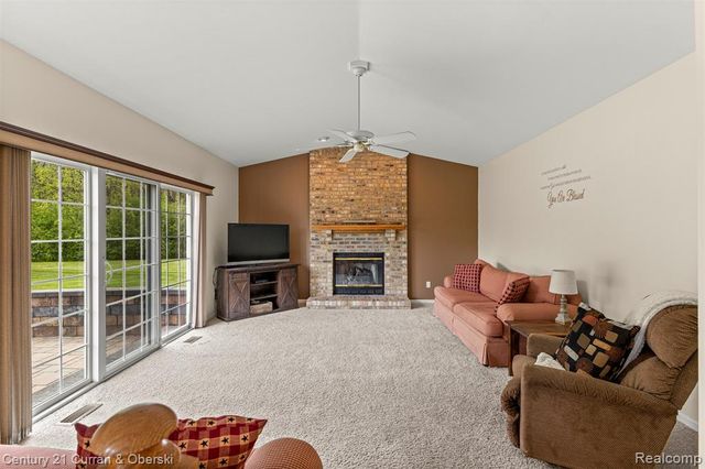 1256 Wedgewood Circle, Saline, MI 48176