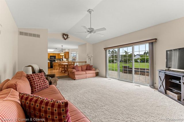 1256 Wedgewood Circle, Saline, MI 48176