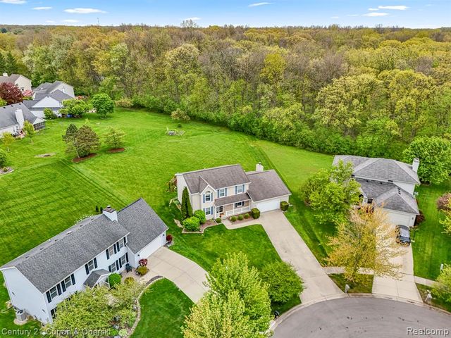 1256 Wedgewood Circle, Saline, MI 48176