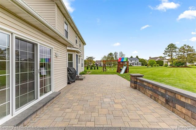 1256 Wedgewood Circle, Saline, MI 48176