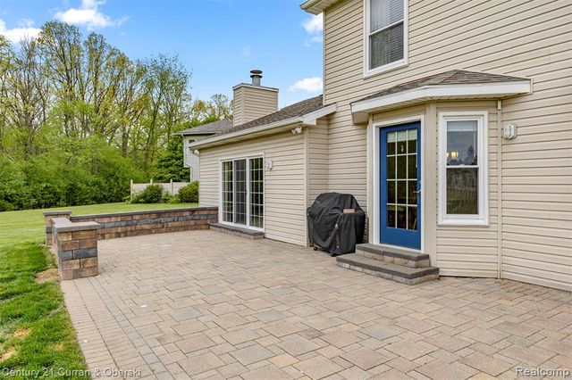 1256 Wedgewood Circle, Saline, MI 48176