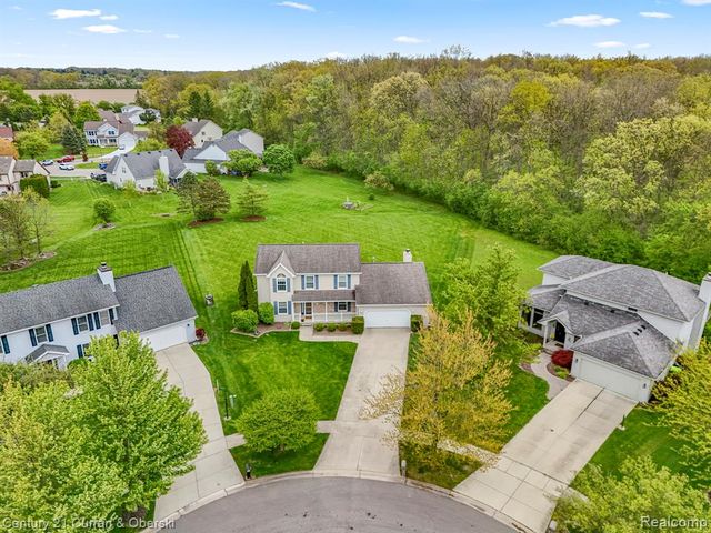 1256 Wedgewood Circle, Saline, MI 48176