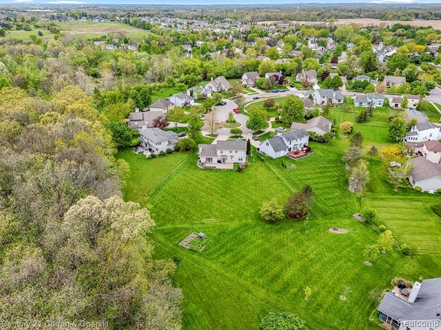 1256 Wedgewood Circle, Saline, MI 48176