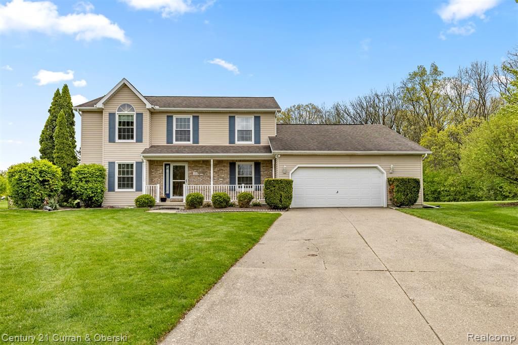 1256 Wedgewood Circle, Saline, MI 48176