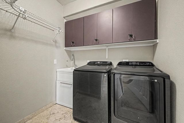 6029 W Morrow Drive, Glendale, AZ 85308