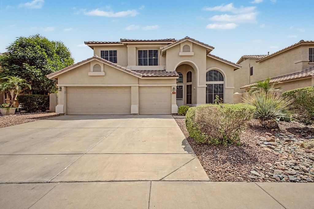 6029 W Morrow Drive, Glendale, AZ 85308