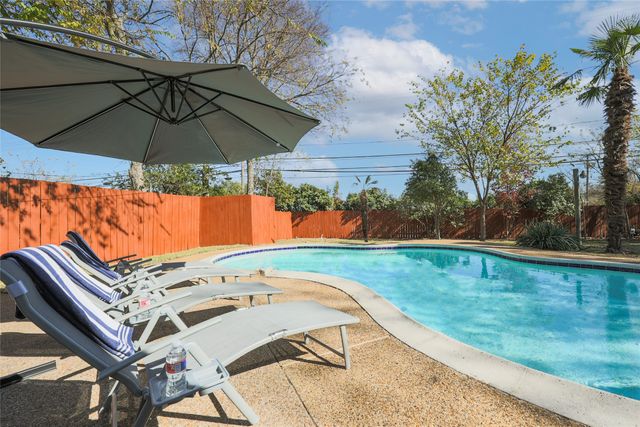 804 Ridgefield Drive, Plano, TX 75075