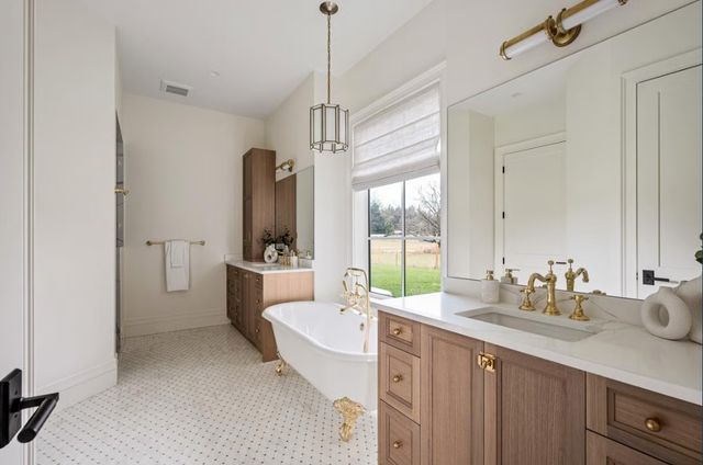 341 Sunset Island Trl, Gallatin, TN 37066