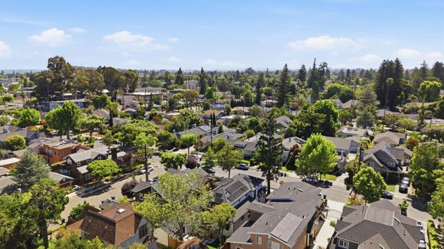1548 Cypress Avenue, Burlingame, CA 94010